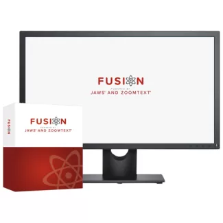 Bir bilgisayar monitörü ekranında, Fusion Powered by JAWS and ZoomText yazısı yer alıyor. Monitörün yanında, üzerinde benzer şekilde Fusion yazısı bulunan bir kutu bulunuyor. Kutu kırmızı ve beyaz renklerle tasarlanmış ve üzerinde atom benzeri bir simge var.